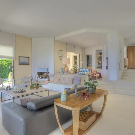 Tesorina Villa *